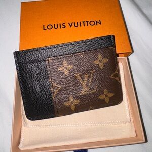 LV Card Holder - Side Up Card Holder